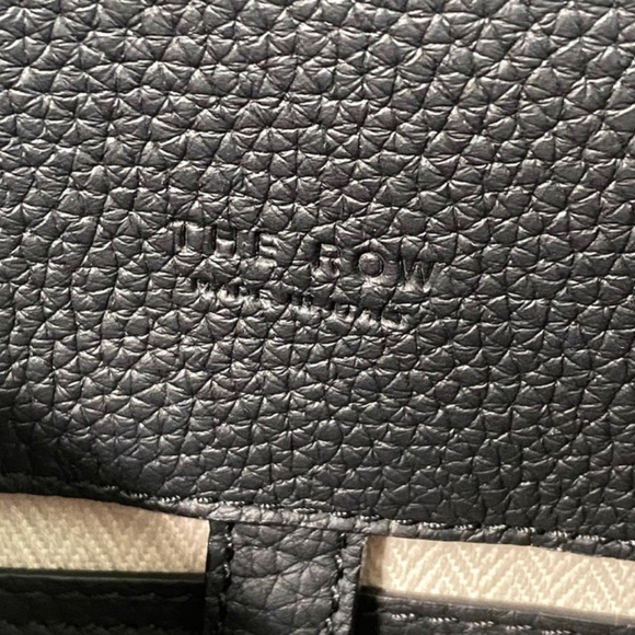 Authentic The Row Black Matte Grained Margaux 15 Leather Top-Handle Bag - Picture 8 of 11